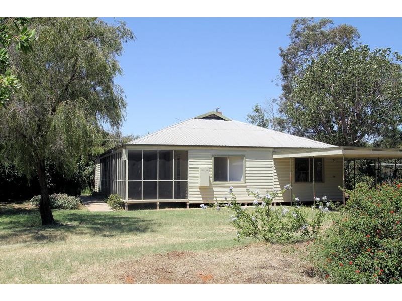 122 Tulloch Road, Red Cliffs VIC 3496