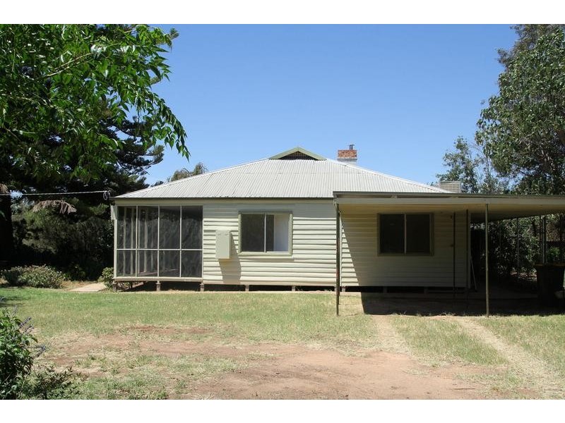 122 Tulloch Road, Red Cliffs VIC 3496