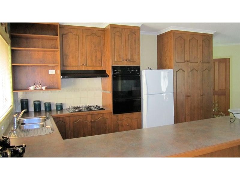 6 Pevensey Grove, Mildura VIC 3500