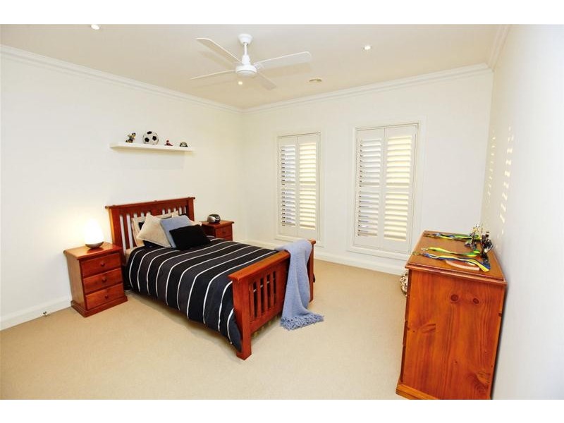 588 Koorlong Avenue, Irymple VIC 3498