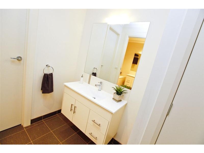 588 Koorlong Avenue, Irymple VIC 3498