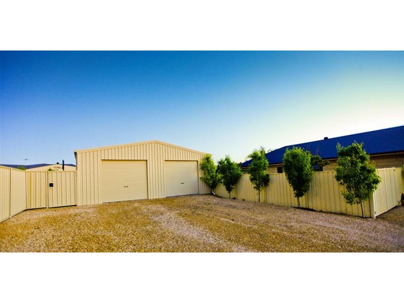 588 Koorlong Avenue, Irymple VIC 3498