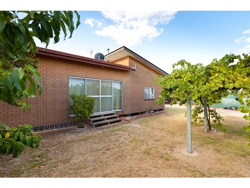 215 Cureton Avenue, Nichols Point VIC 3501