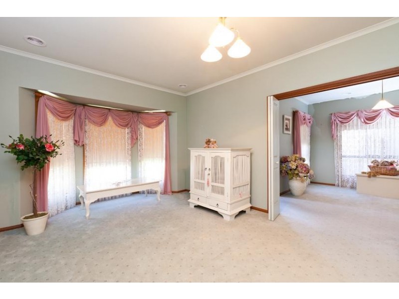 6 Carmela Court, Mildura VIC 3500