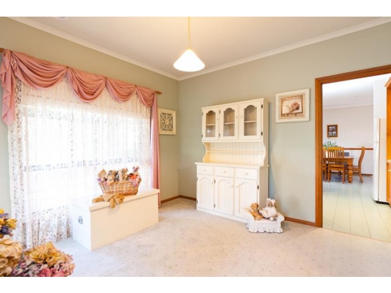 6 Carmela Court, Mildura VIC 3500