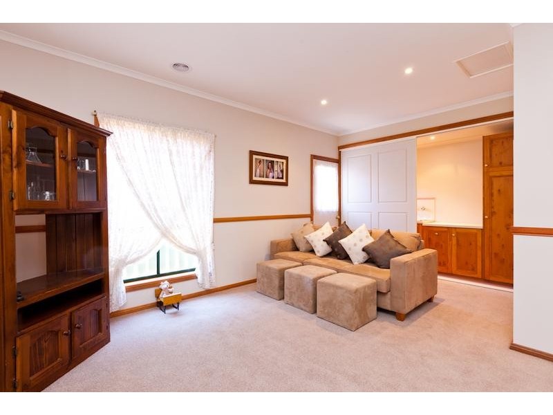 6 Carmela Court, Mildura VIC 3500