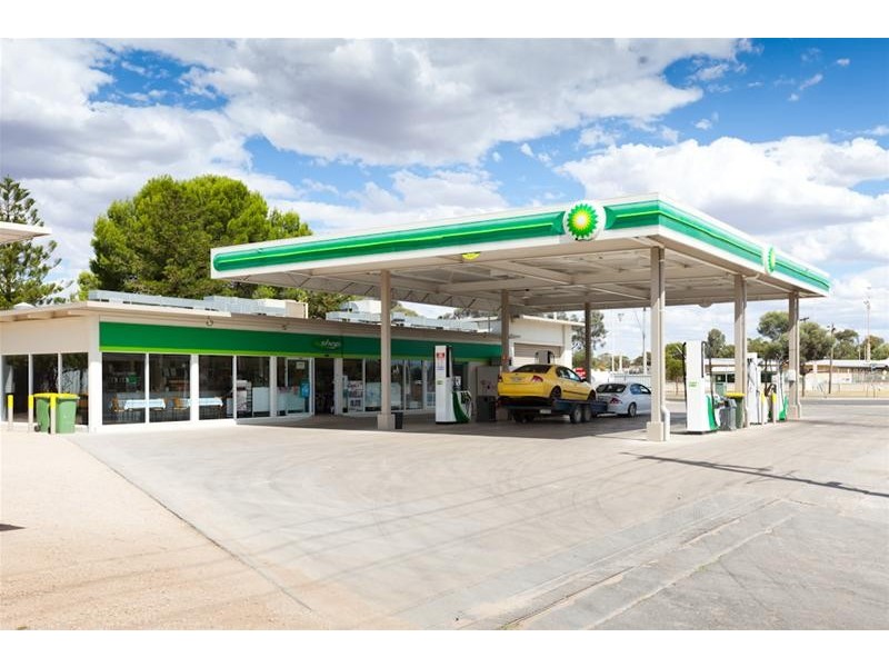 1-5 Farrell Street, Ouyen VIC 3490