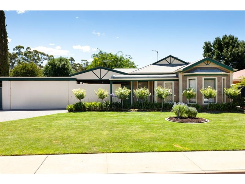 6 Carmela Court, Mildura VIC 3500