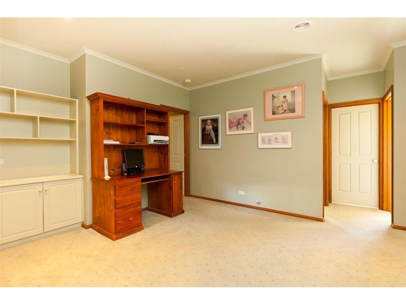 6 Carmela Court, Mildura VIC 3500