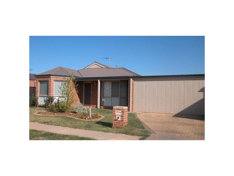 9 Durham Avenue, Mildura VIC 3500