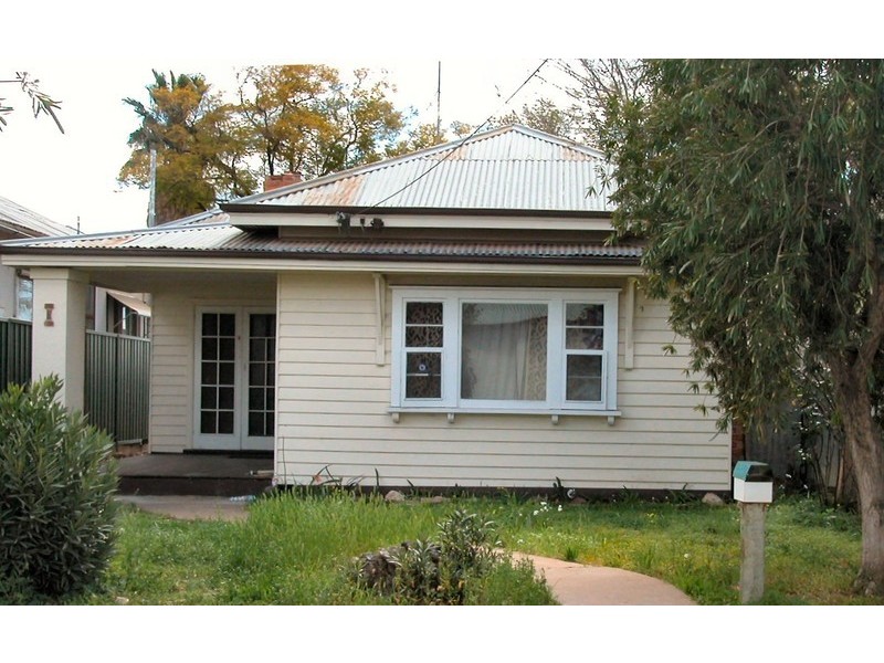 25 Pine Avenue, Mildura VIC 3500