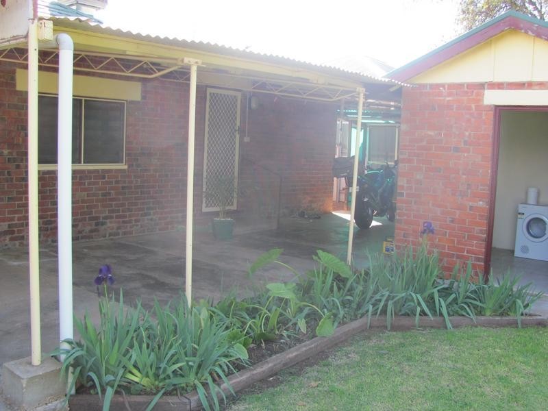 8 Kurrajong Parade, Mildura VIC 3500