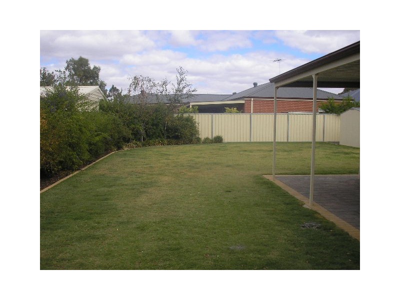 27 Canterbury Drive, Mildura VIC 3500