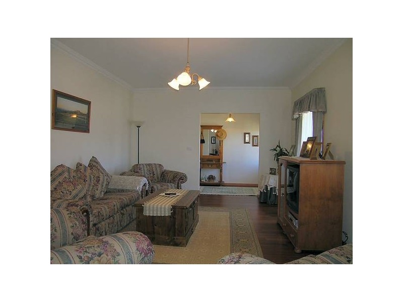 13 Edmund Barton Court, Mildura VIC 3500