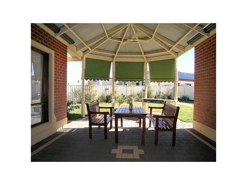 13 Edmund Barton Court, Mildura VIC 3500