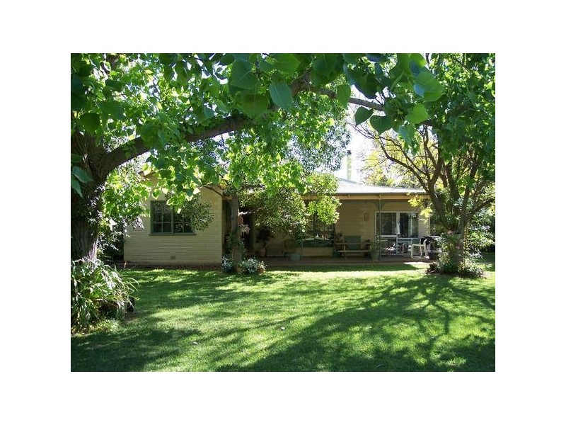 1 Tol Tol Road, Robinvale VIC 3549