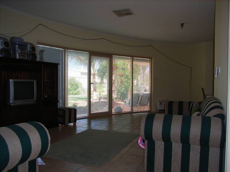 8 Planetree Drive, Mildura VIC 3500