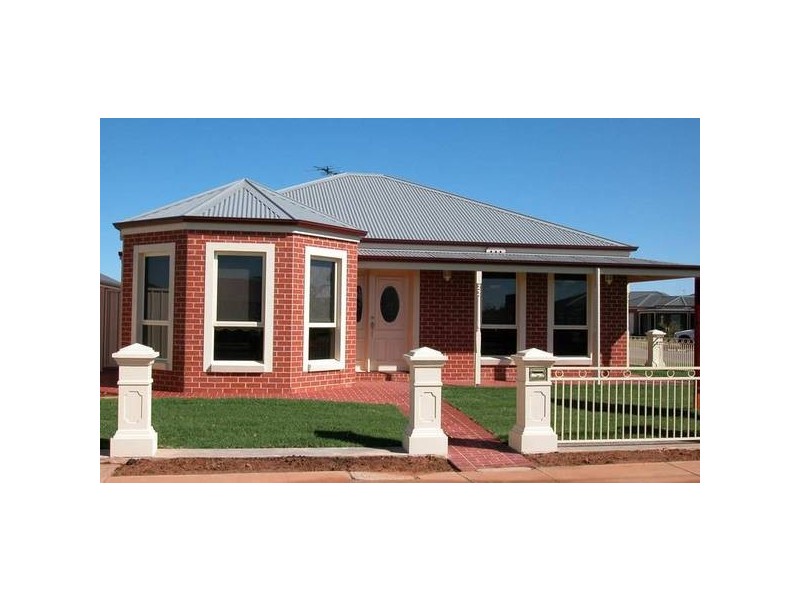 Karadoc Avenue, Irymple VIC 3498