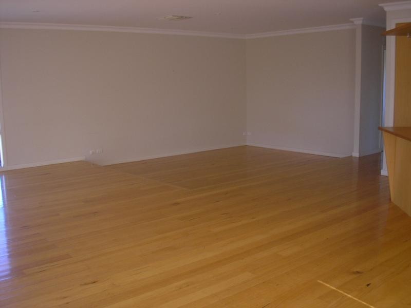 4 Pine Road, Gol Gol NSW 2738