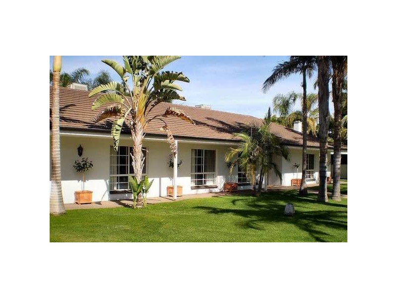 2 Leng Close, Nichols Point VIC 3501