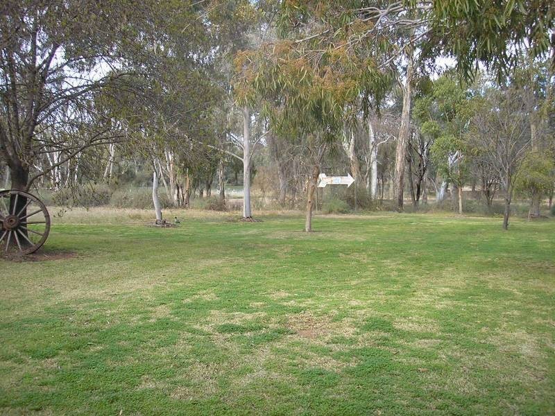 2 Riverlaze, Nichols Point VIC 3501