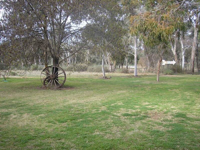 2 Riverlaze, Nichols Point VIC 3501