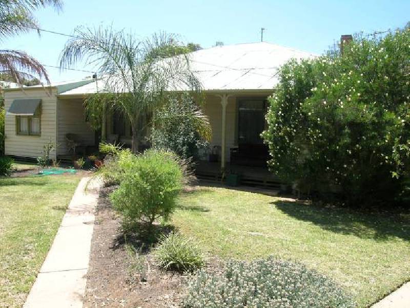104 Thirteenth Street, Mildura VIC 3500