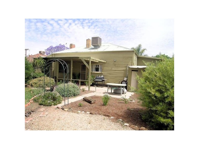 104 Thirteenth Street, Mildura VIC 3500