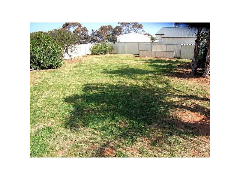 8 Planetree Drive, Mildura VIC 3500