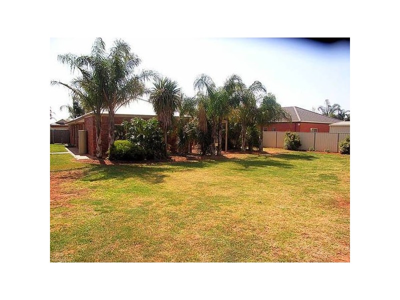 8 Planetree Drive, Mildura VIC 3500