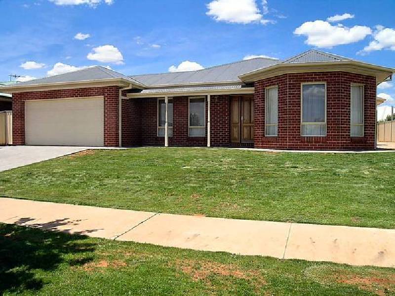 8 Jordan Avenue, Mildura VIC 3500