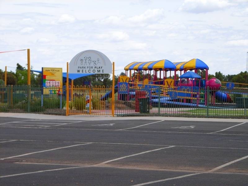 Flora Avenue, Mildura VIC 3500