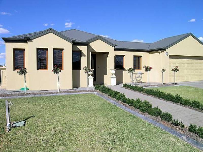 17 Tarrango Drive, Mildura VIC 3500