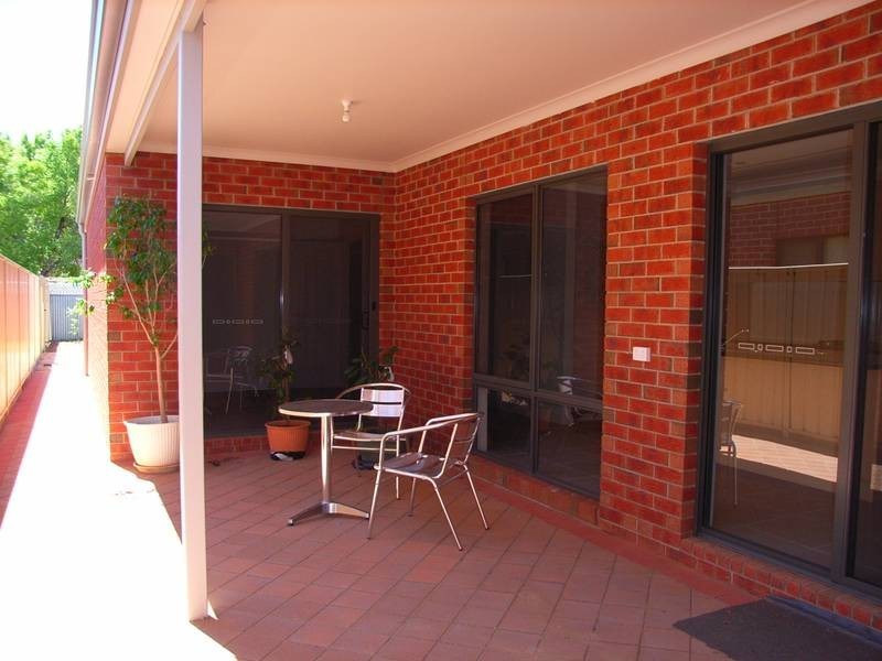 2/115 Olive Ave, Mildura VIC 3500