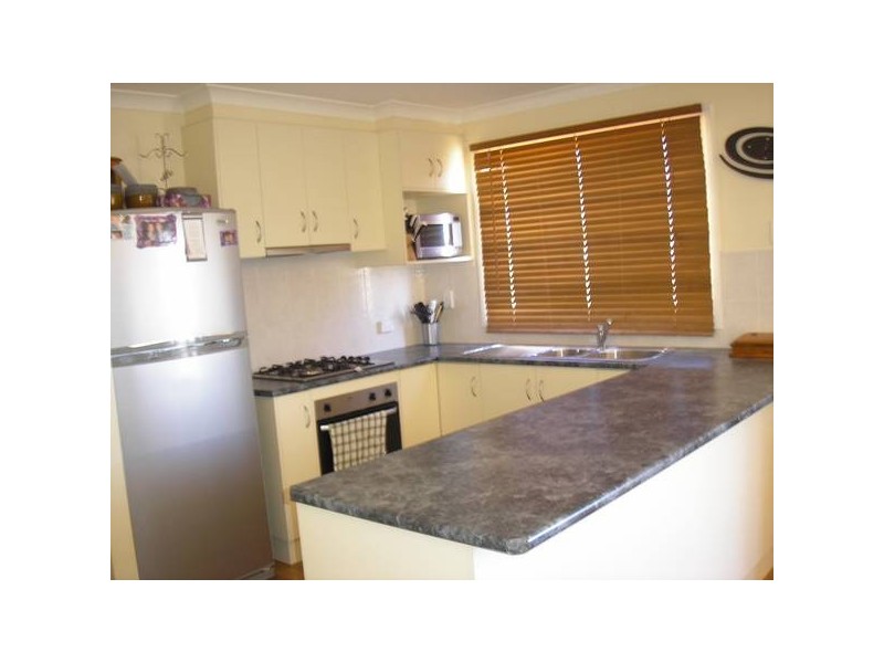 8 Fiona Drive, Gol Gol NSW 2738