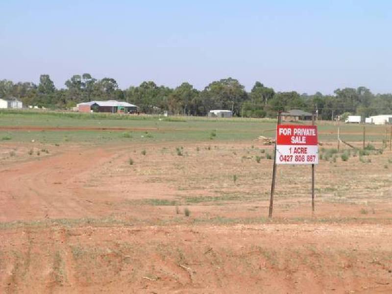 4 Eleventh Street, Nichols Point VIC 3501