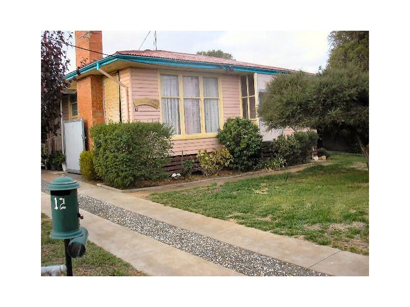 12 Murray Ave, Red Cliffs VIC 3496