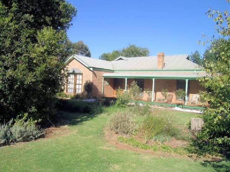 9 Rodwells Road, Birdwoodton VIC 3505