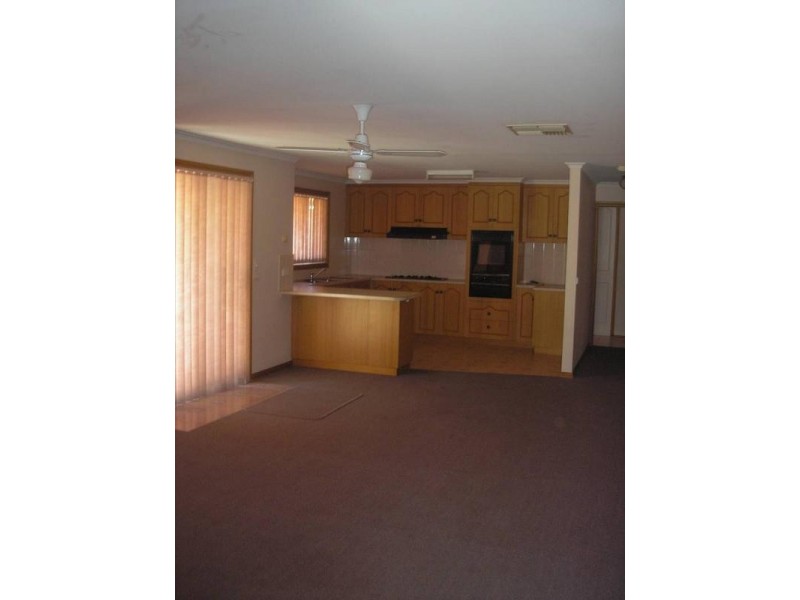 1/304 Deakin Avenue, Mildura VIC 3500