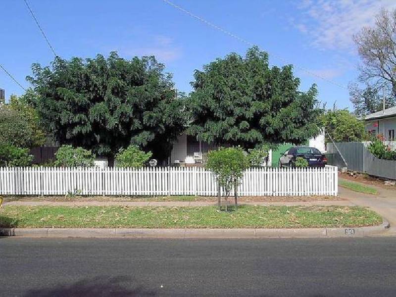 99 Pasadena Grove, Mildura VIC 3500