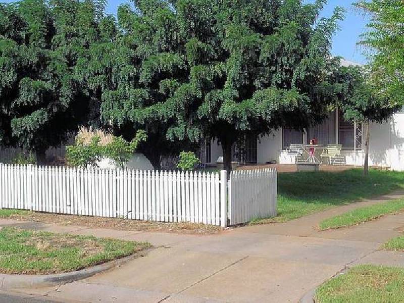99 Pasadena Grove, Mildura VIC 3500
