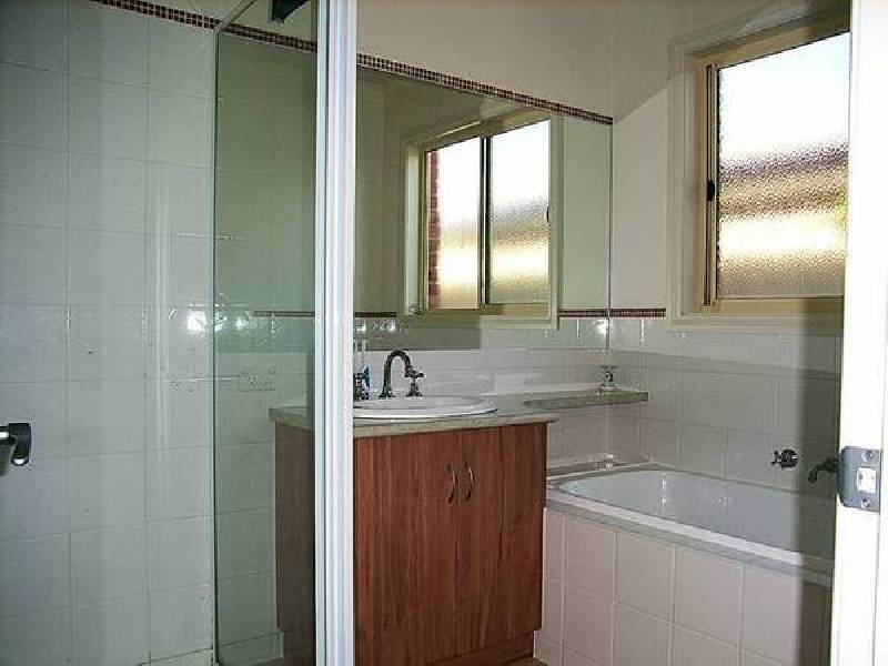 2 Balmoral Place, Mildura VIC 3500