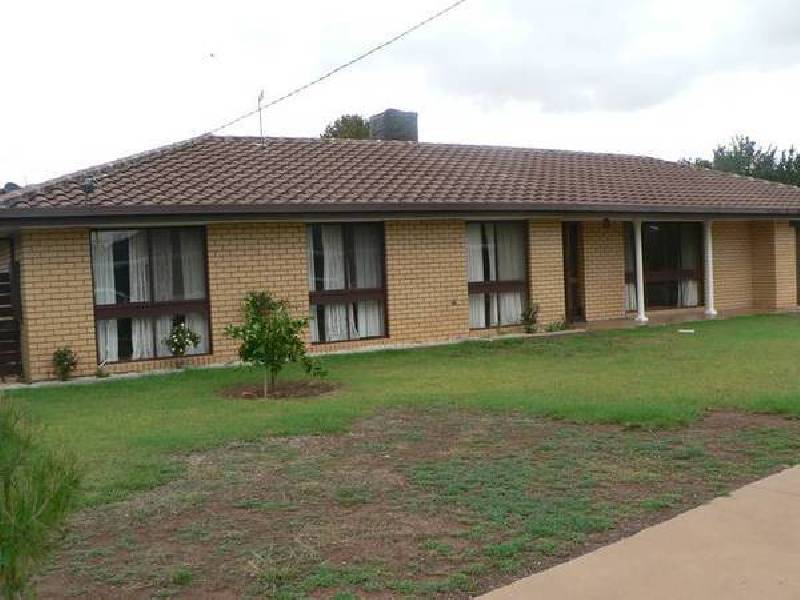11 Dennis Avenue, Mildura VIC 3500