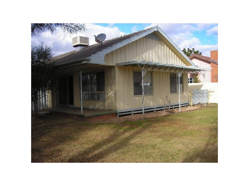 20 Friel Street, Buronga NSW 2739