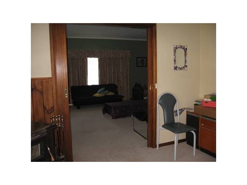 4 Smith Street, Warracknabeal VIC 3393