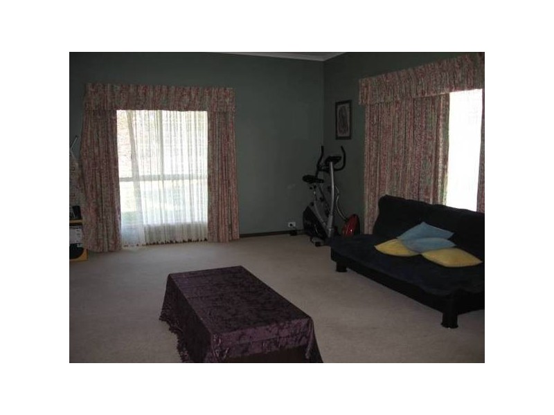 4 Smith Street, Warracknabeal VIC 3393