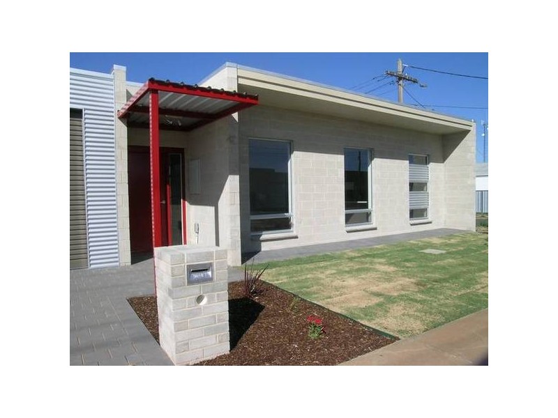 Douglas Avenue, Mildura VIC 3500