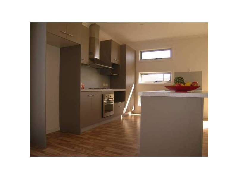 Douglas Avenue, Mildura VIC 3500