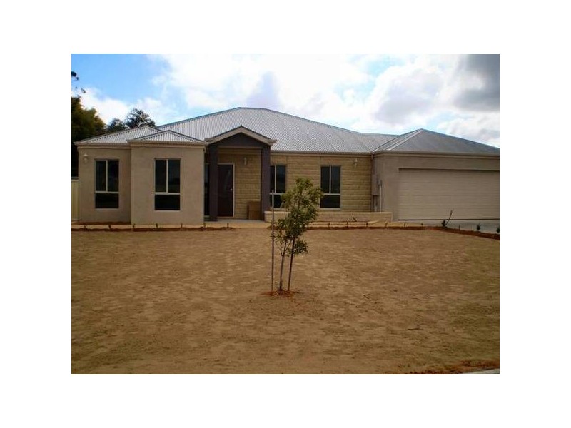 Chardonnay Drive, Mildura VIC 3500