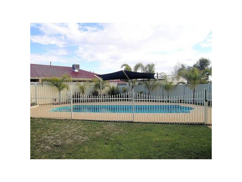 Summer Drive, Buronga NSW 2739